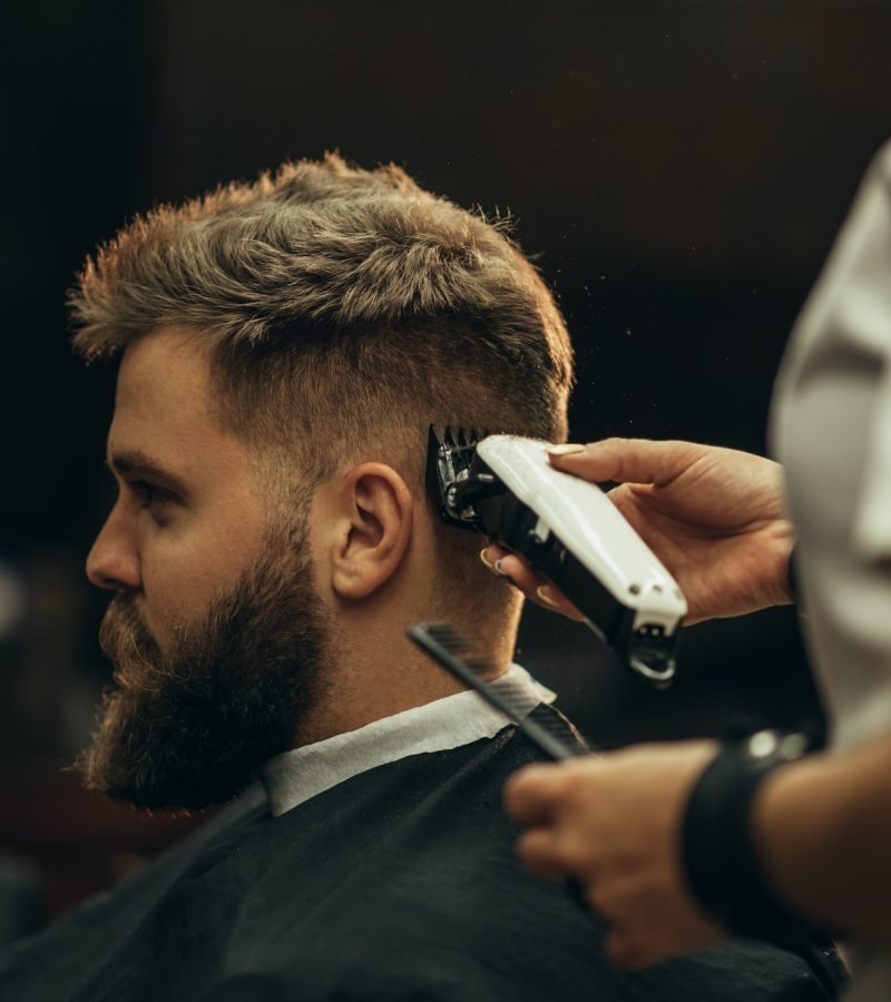 Corte en Peluqueria Barberia Manolito